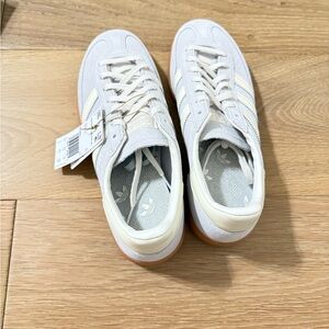 Adidas Spezial indoor women's size 8 IF6491 wonder silver/ off white/gum